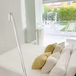 Feriehus Elegante Am Strand- Jacuzzi Und Garten By Interhome *