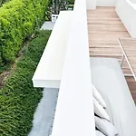 Elegante Am Strand- Jacuzzi Und Garten By Interhome