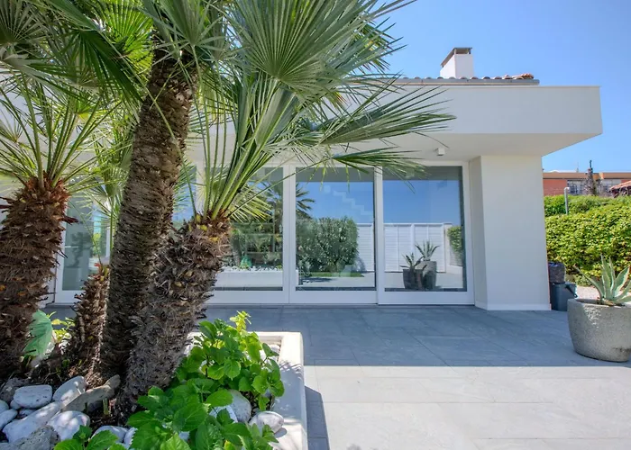 Ferienhaus Elegante Am Strand- Jacuzzi Und Garten By Interhome Senigallia