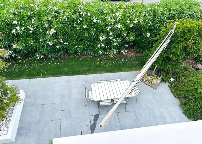 Vakantiehuis Elegante Am Strand- Jacuzzi Und Garten By Interhome Senigallia